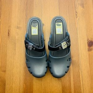Dr. Scholl’s Dance On Clogs